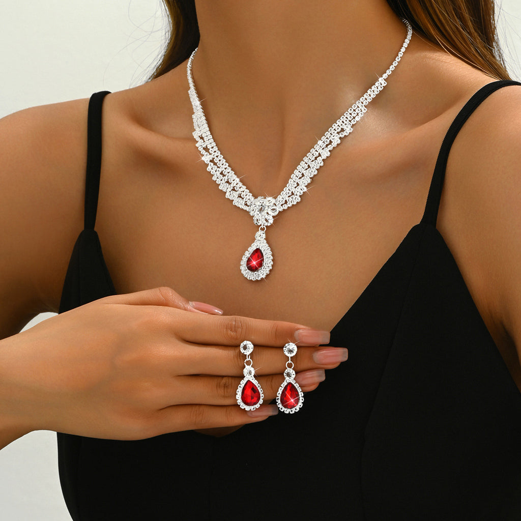 Kristall-Schmuckset mit floralem Tropfendesign – Halskette & Ohrringe
