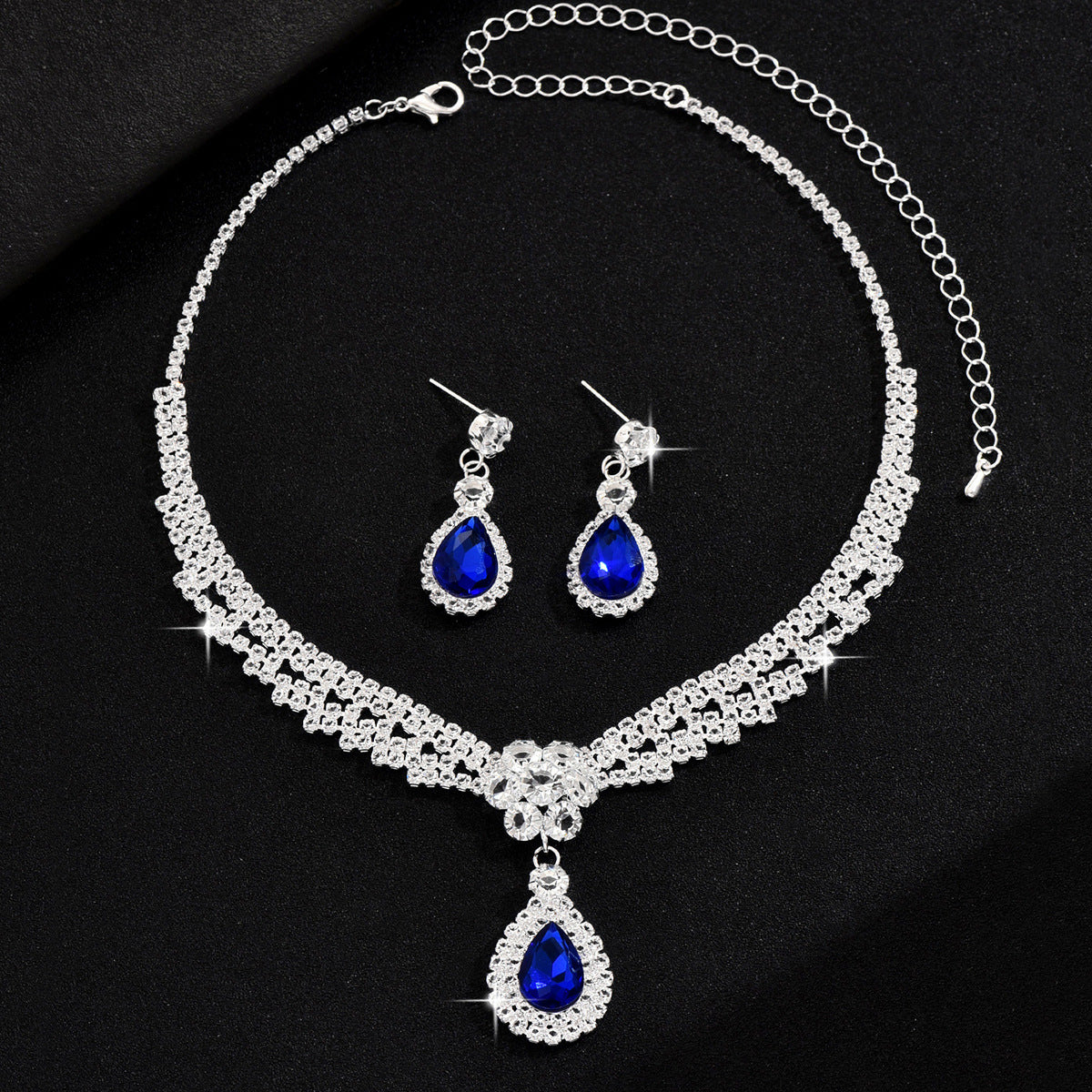 Kristall-Schmuckset mit floralem Tropfendesign – Halskette & Ohrringe