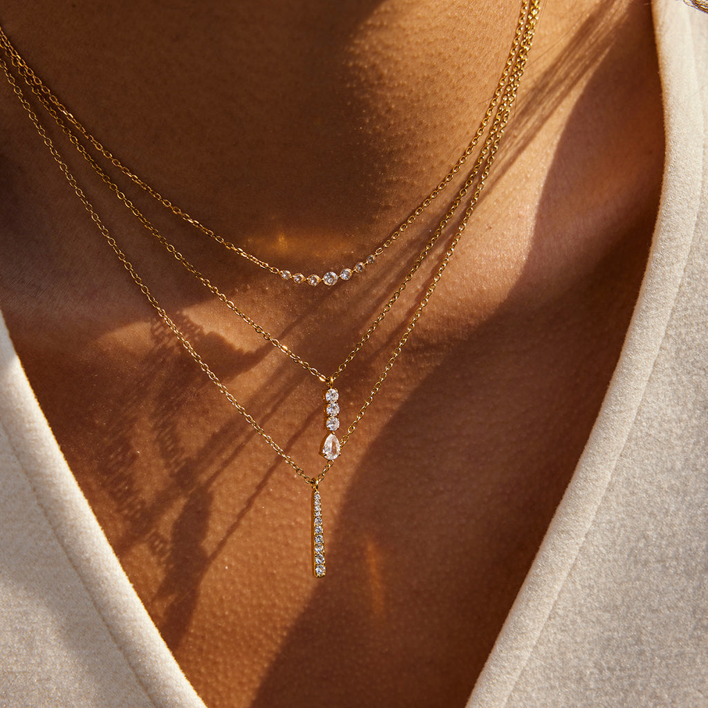 Halsketten- & Ohrring-Set mit Zirkonsteinen – Titanstahl mit Anti-Anlauf-Beschichtung | Damenschmuck